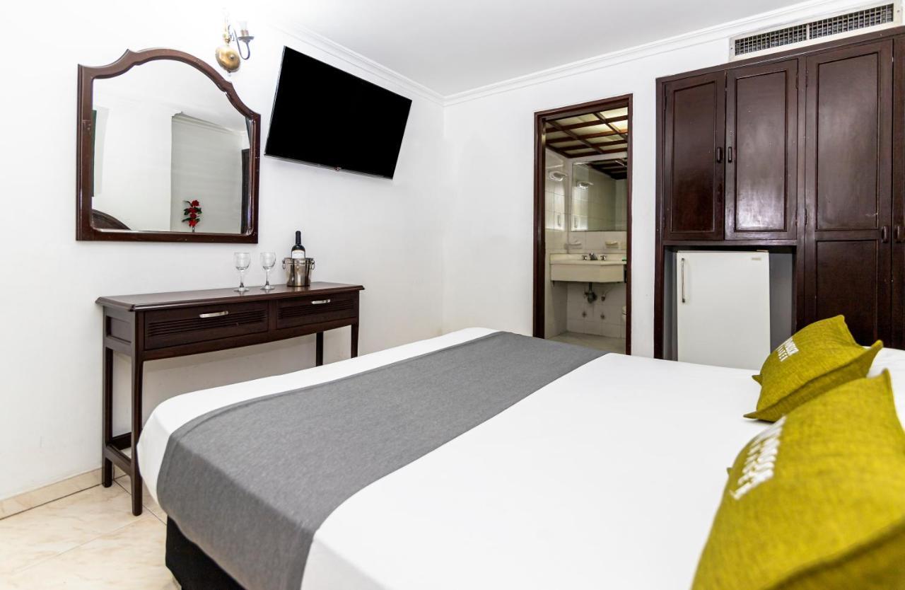 Hotel Windsor Plaza - Downtown Cali Kültér fotó