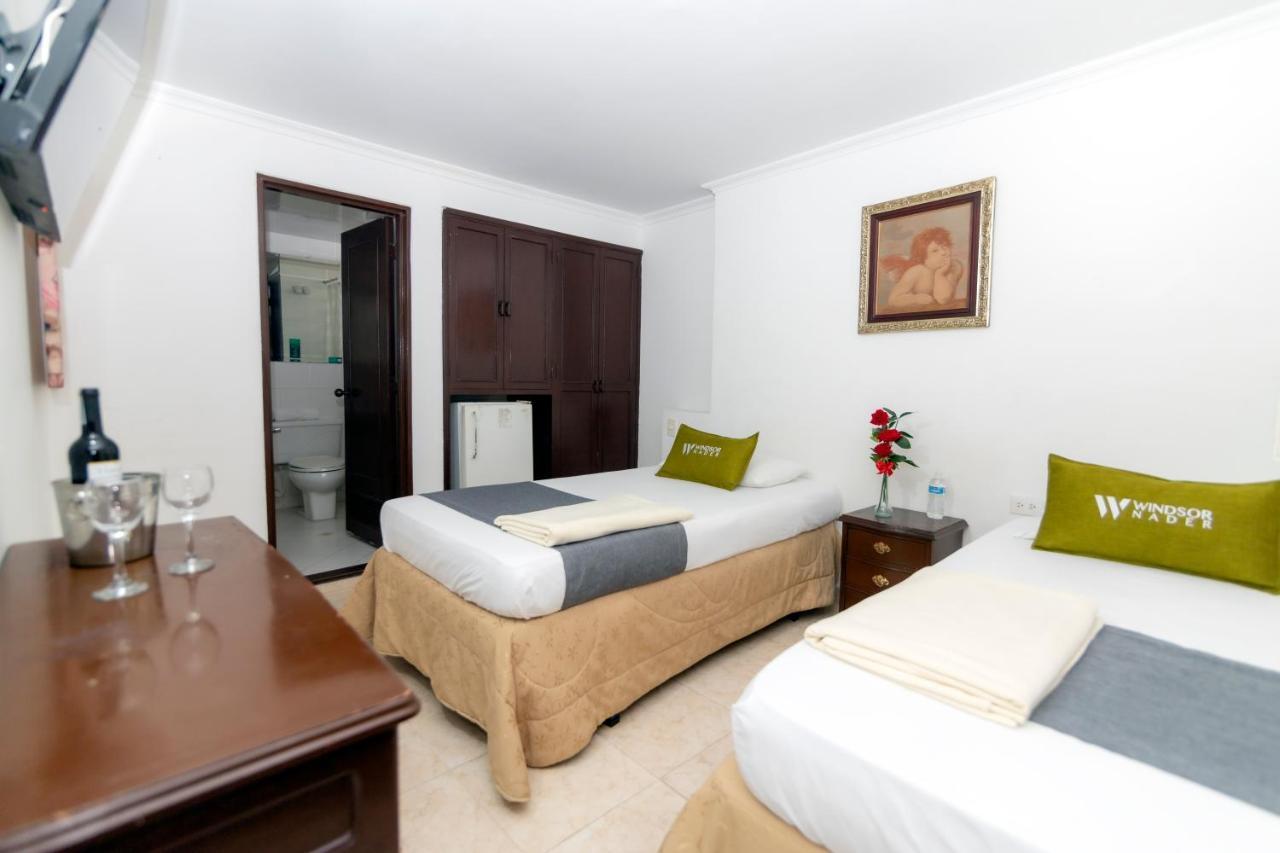Hotel Windsor Plaza - Downtown Cali Kültér fotó