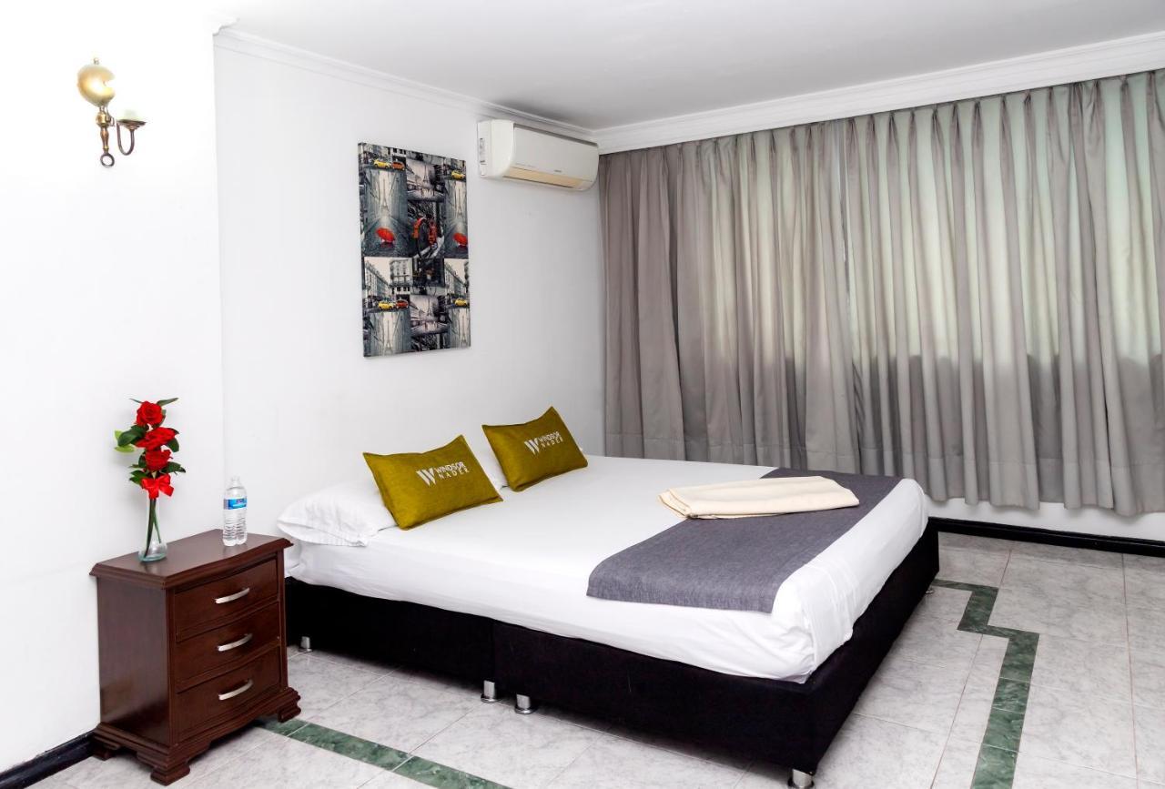Hotel Windsor Plaza - Downtown Cali Kültér fotó