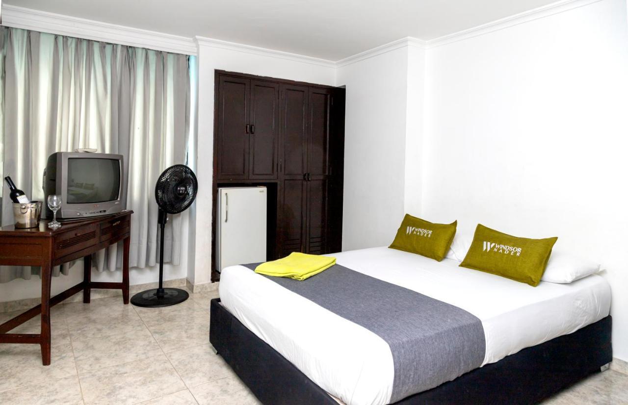 Hotel Windsor Plaza - Downtown Cali Kültér fotó