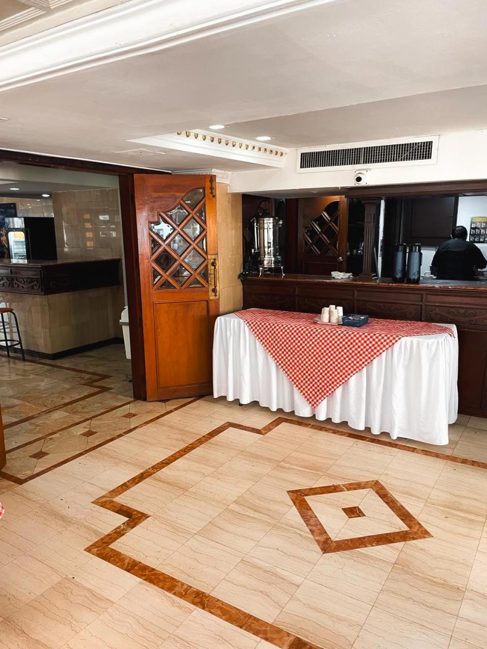 Hotel Windsor Plaza - Downtown Cali Kültér fotó
